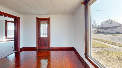 820 Columbus Ave, Bellefontaine OH  43311-1122 exterior