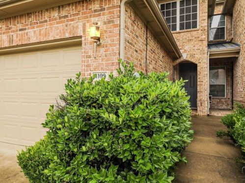 4109 Egret Ln, Carrollton, TX 75007-1492