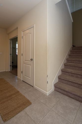 730 Sawtooth St, Manteca CA  95337-7827 exterior