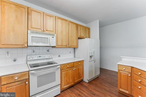 808 Phipps Woods Ct, Glen Mills PA  19342-2243 exterior