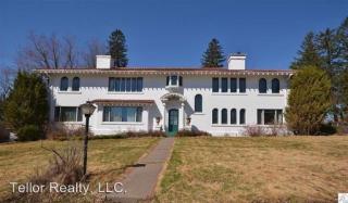 711 Irving Pl, Duluth MN  55812-1419 exterior