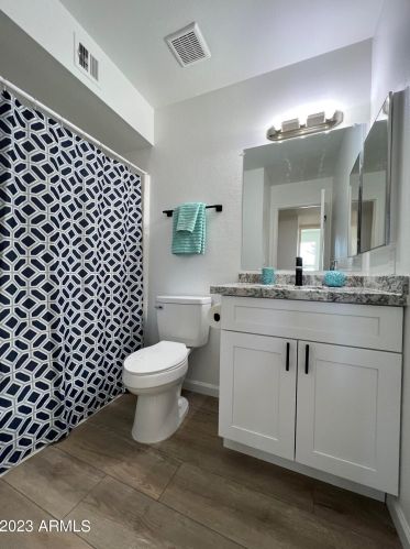 10026 47th Ave, Glendale AZ 85304-4427 exterior