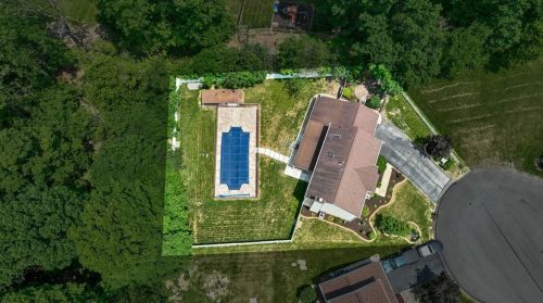 19 Parkside Dr, Canonsburg, PA 15317-8545