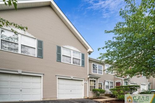 46 Windsong Cir, East Brunswick NJ  08816-5327 exterior
