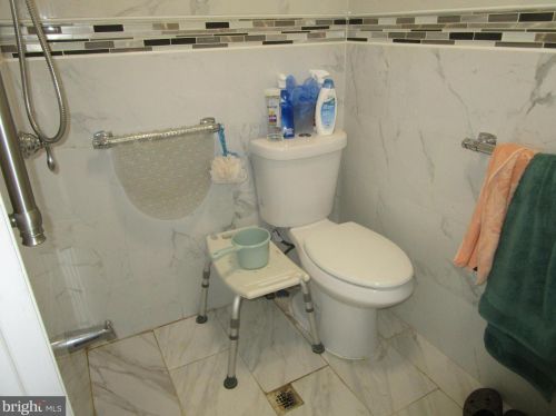 1502 Berks St, Philadelphia PA 19131-3215 exterior