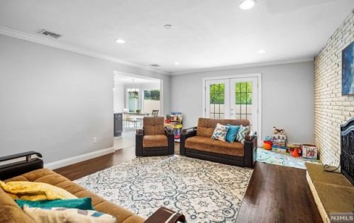 50 Hickory St, Englewood NJ  07632-1539 exterior