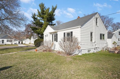 4950 Lakeland Ave, Minneapolis, MN 55429-3660