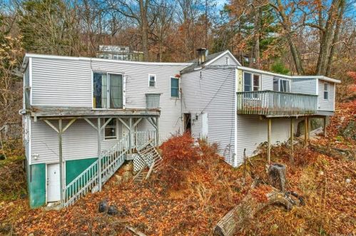 10 Mary Cane Rd, Greenwood Lake, NY 10925-4141
