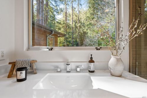 249 Blithedale Ave, Mill Valley CA  94941-2052 exterior