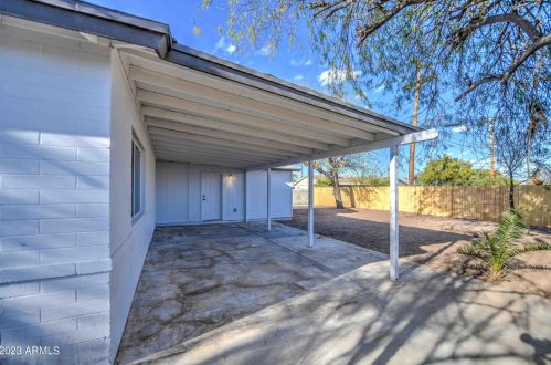 5813 37 Ave, Phoenix AZ 85053-4620 exterior