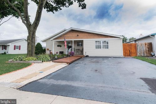 223 Suffolk Rd, Fairless Hills, PA 19030-3203