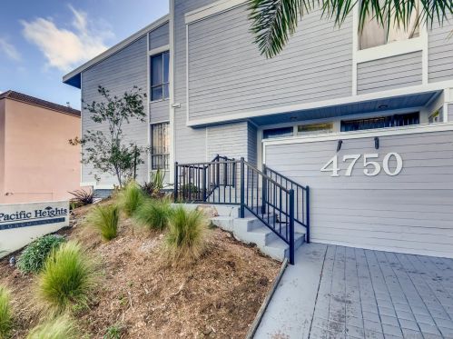 4750 Noyes St, San Diego, CA 92109-3646