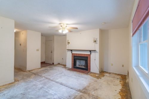 2103 Hockley Dr, Hingham, MA 02043-1550