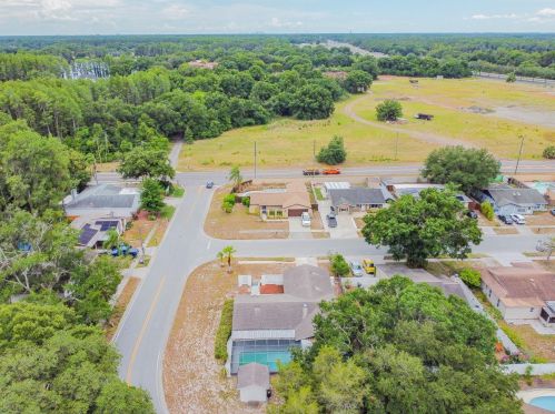 21637 Southwood Dr, Lutz FL  33549-4127 exterior