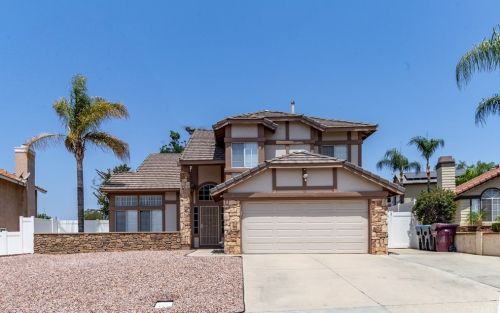 33495 View Crest Dr, Wildomar, CA 92595-8338