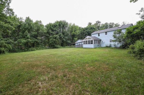 16 Fordway Rd, Raymond NH  03077-2459 exterior