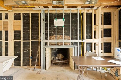 5121 Klingle St, Washington DC  20016-2654 exterior