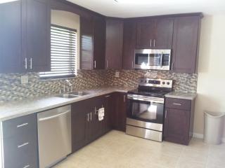 5606 Lincoln St, Hollywood FL  33021-5640 exterior