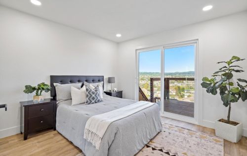 16624 Selby Dr, San Leandro CA  94578-1236 exterior