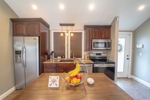 4916 Expressway Dr, Hauppauge, NY 11779-5518