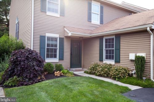 705 Tomlinson Ln, Yardley, PA 19067-6329