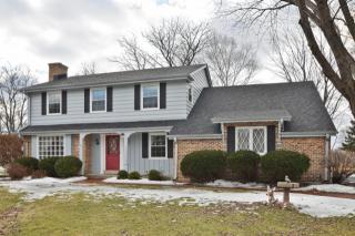 3113 Valleyview Ct, Thiensville, WI 53092-5113