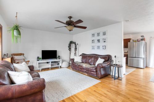 56456 Miller Ave, Mishawaka, IN 46545-7412
