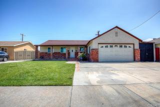 15714 Prairie Ave, Lawndale CA  90260-2229 exterior