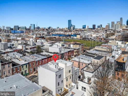 1155 18th St, Philadelphia PA  19146-3052 exterior