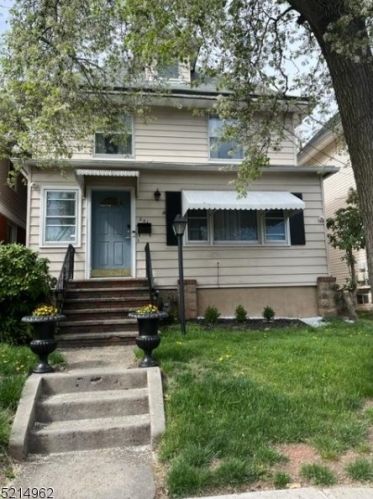 251 Westfield Ave, Roselle Park, NJ 07204-2348