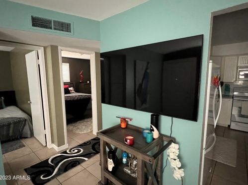 8046 Oak St, Scottsdale AZ  85257-2846 exterior