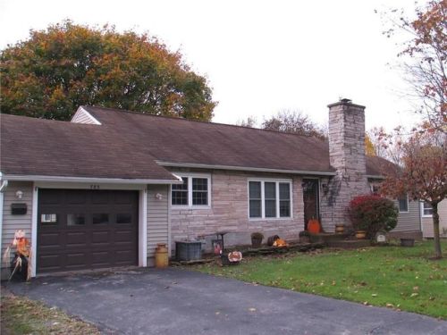 785 Blue Cut Rd, East Palmyra, NY 14513-1628