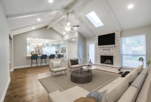 218 High Brook Dr, Richardson TX  75080-2031 exterior