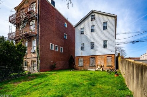 109 Main St, Rahway NJ  07065-4105 exterior