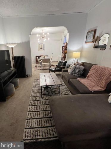 6223 Chew Ave, Philadelphia PA  19138-1005 exterior