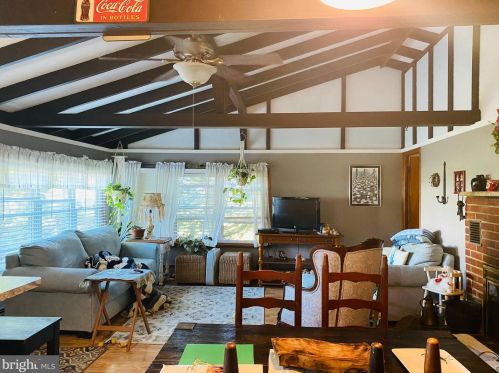 1001 Beach Blvd, Lacey NJ  08731-4726 exterior