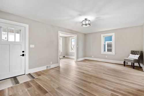 31 Avenue D, Latrobe, PA 15650-3220