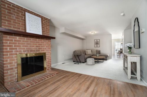 627 Coates Ln, Norristown PA  19406-2558 exterior