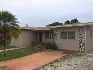 1220 116th Ter, Miami, FL 33167-3218
