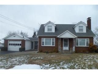 3343 Allen St, Easton, PA 18045-5601