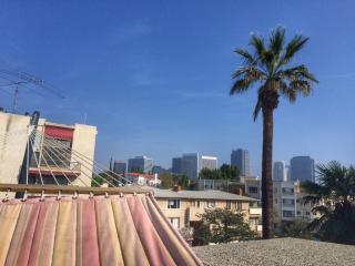 1357 Beverly Glen Blvd, Los Angeles CA  90024-5205 exterior