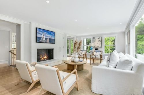 289 Wahackme Rd, New Canaan CT  06840-3935 exterior