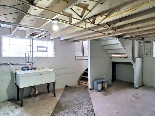 215 Vienna Ave, Milwaukee WI 53212-4102 exterior