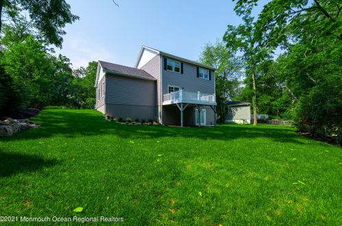 803 Leonardville Rd, Leonardo NJ  07737-1335 exterior