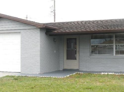 3324 Bedford St, Tarpon Springs, FL 34690-1801
