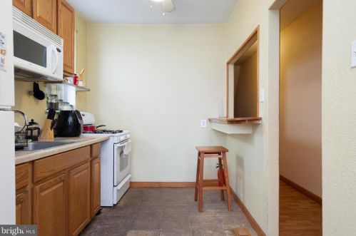 651 State St, Camden NJ  08102-1825 exterior