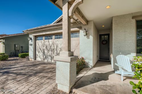 4082 Mesquite St, Gilbert, AZ 85296-1188