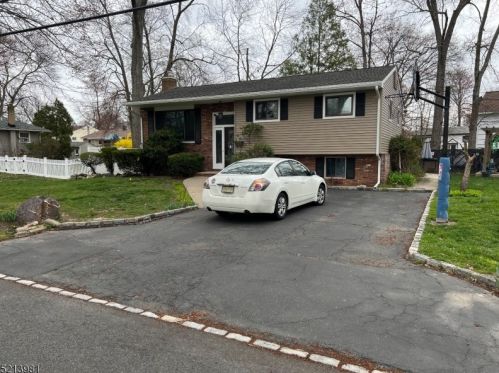 134 Everett Rd, Parsippany NJ  07054-3160 exterior