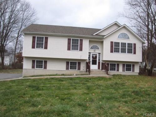 11 Rodman St, Middletown, NY 10940-3205