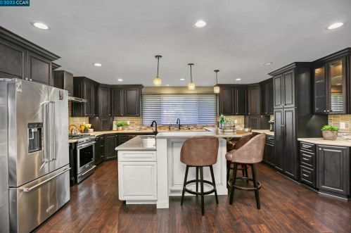 107 Greenbrook Ct, Danville, CA 94526-5212